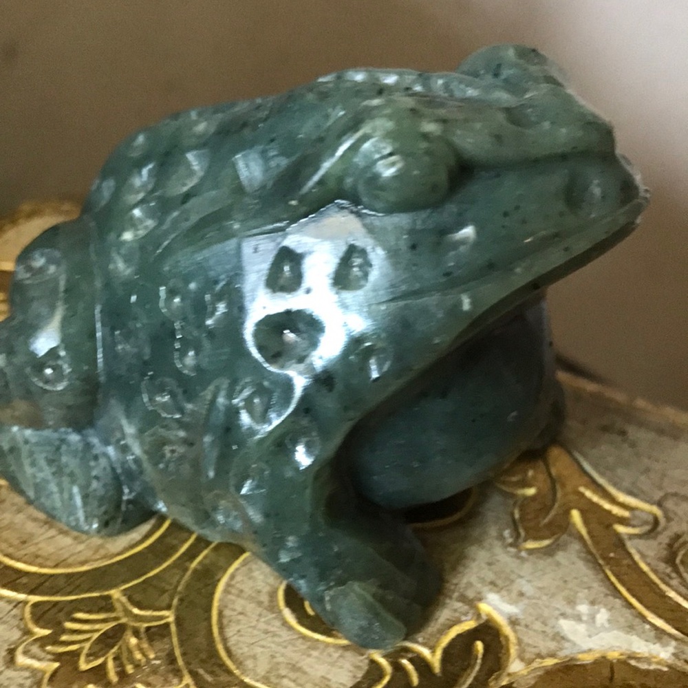 Vintage Heavy Jade Handcarved Frog Detailed - Picture 13 of 16